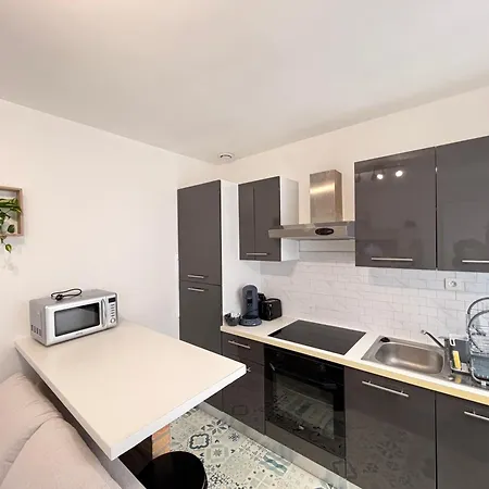 Payen T2 Confortable Refait à Neuf Au Centre